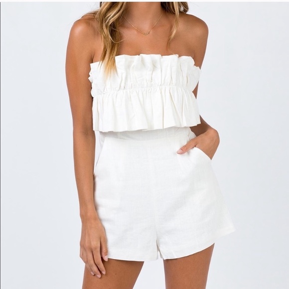 Princess Polly Romper - Picture 1 of 4